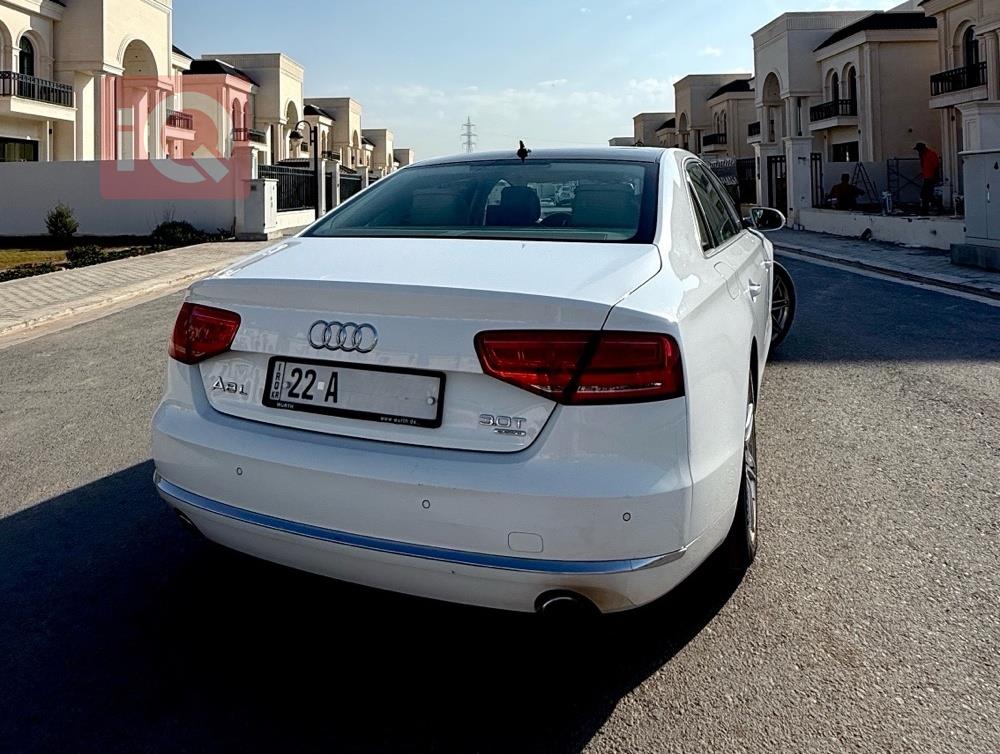 اودي A8